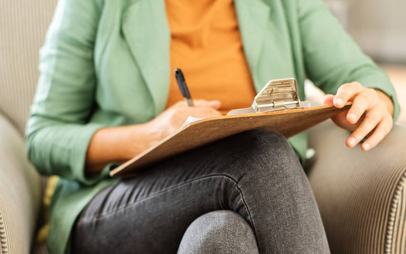 A woman therapist in an outpatient program for attention-deficit/hyperactivity disorder (ADHD) treatment at Luna Recovery for Women in North Andover, MA.